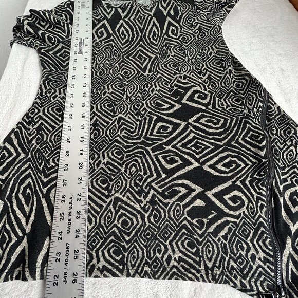 IC By Connie K Asymmetrical Tunic Top Medium Black & White Geometric Print USA - Picture 7 of 7